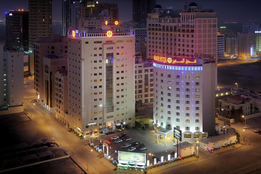 Al Safir Hotel & Tower image 1